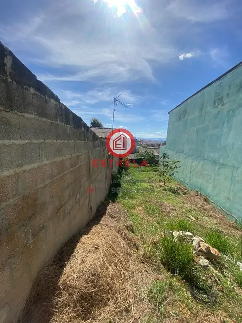 Foto 4 de Casa com 2 quartos à venda, 85m2 em Jardim Paraíso, Jacarei - SP