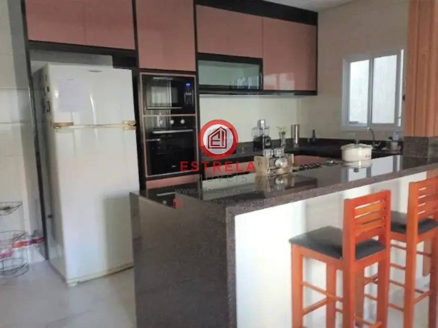 Foto 1 de Casa com 2 quartos à venda, 83m2 em Residencial Santa Paula, Jacarei - SP