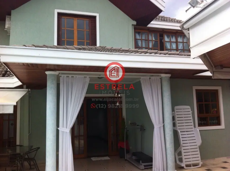 Foto 2 de Casa de Condomínio com 4 quartos à venda, 328m2 em Loteamento Villa Branca, Jacarei - SP