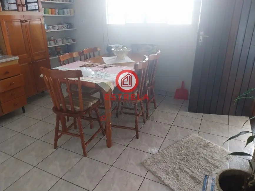 Foto 2 de Casa com 2 quartos à venda, 124m2 em Jardim das Indústrias, Jacarei - SP