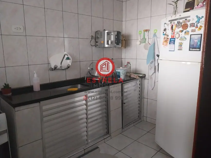 Foto 8 de Casa com 2 quartos à venda, 124m2 em Jardim das Indústrias, Jacarei - SP