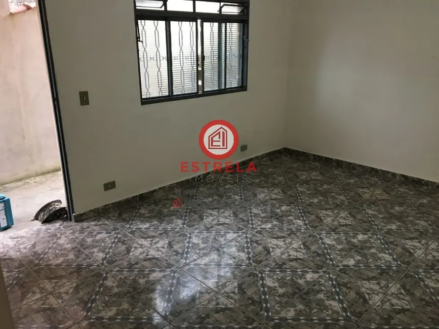 Foto 1 de Casa com 2 quartos para alugar, 100m2 em Jardim São Gabriel, Jacarei - SP