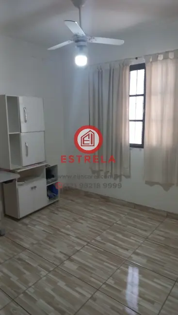 Foto 4 de Casa com 2 quartos à venda, 141m2 em Parque Califórnia, Jacarei - SP