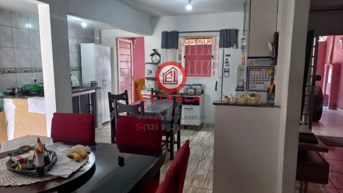 Foto 5 de Casa com 2 quartos à venda, 141m2 em Parque Califórnia, Jacarei - SP