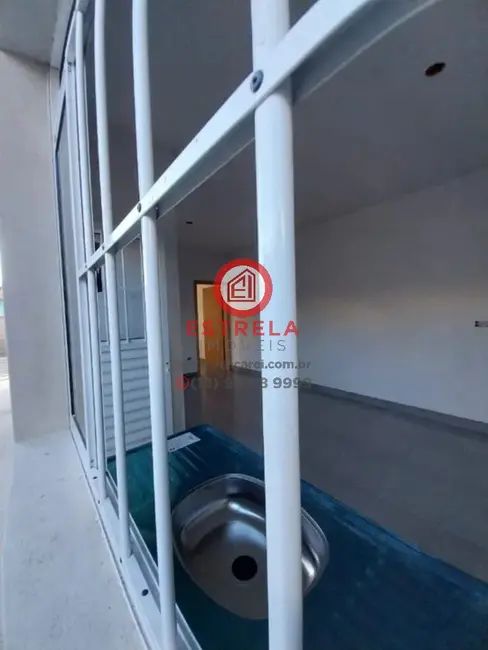 Foto 9 de Casa com 2 quartos à venda, 60m2 em Parque dos Príncipes, Jacarei - SP