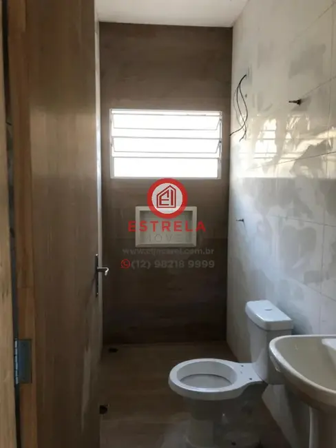 Foto 8 de Casa com 2 quartos à venda, 60m2 em Parque dos Príncipes, Jacarei - SP