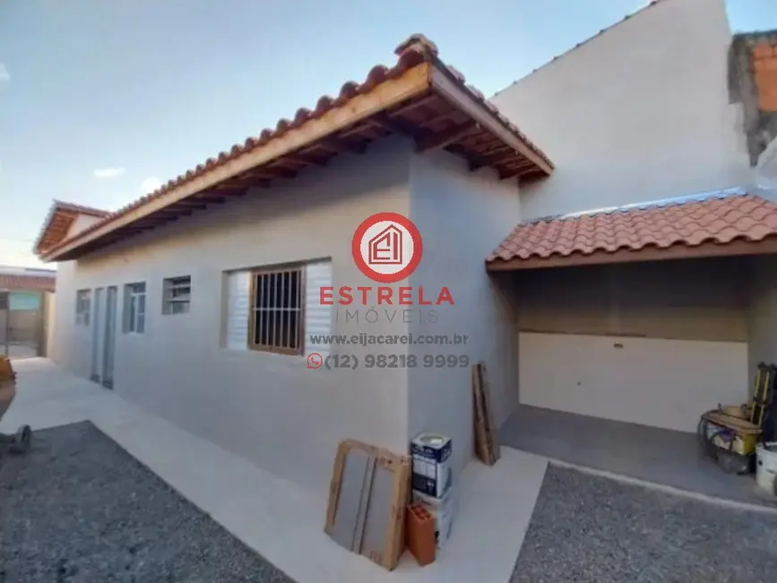 Foto 1 de Casa com 2 quartos à venda, 60m2 em Parque dos Príncipes, Jacarei - SP