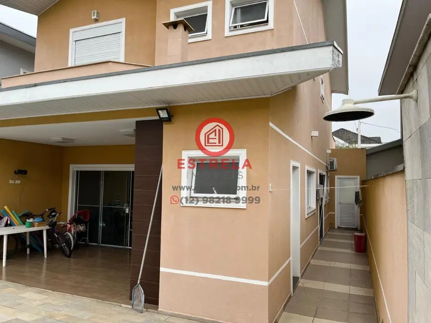 Foto 8 de Casa com 4 quartos à venda, 240m2 em Parque Califórnia, Jacarei - SP