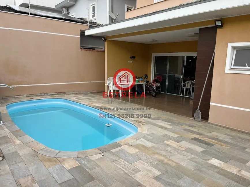 Foto 7 de Casa com 4 quartos à venda, 240m2 em Parque Califórnia, Jacarei - SP