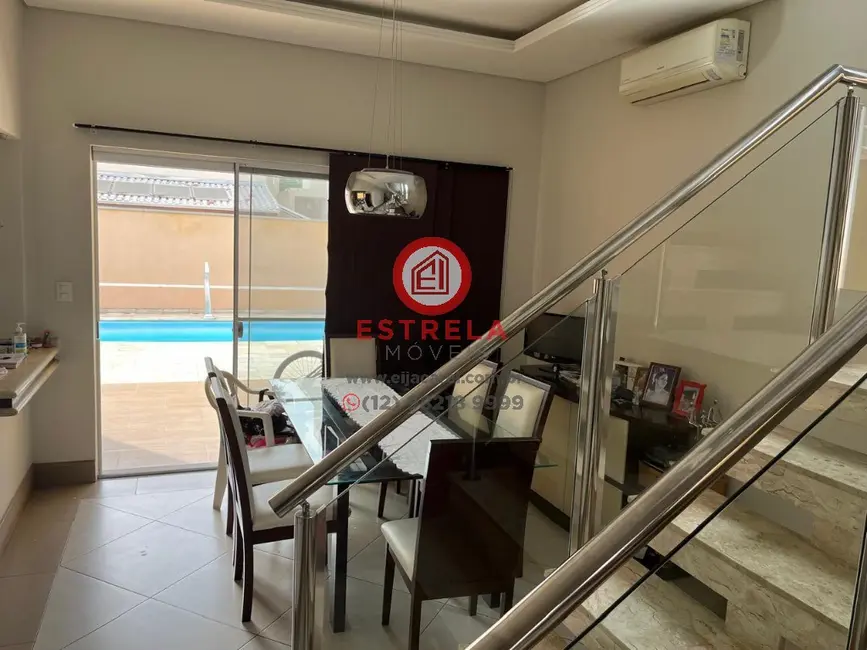 Foto 4 de Casa com 4 quartos à venda, 240m2 em Parque Califórnia, Jacarei - SP