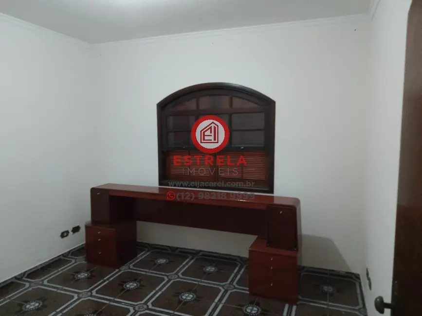 Foto 3 de Casa com 7 quartos à venda e para alugar, 367m2 em Jardim Santa Maria, Jacarei - SP