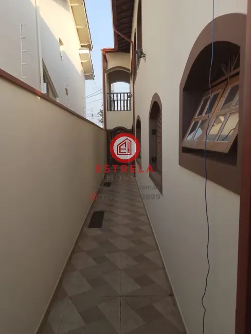 Foto 2 de Casa com 7 quartos à venda e para alugar, 367m2 em Jardim Santa Maria, Jacarei - SP