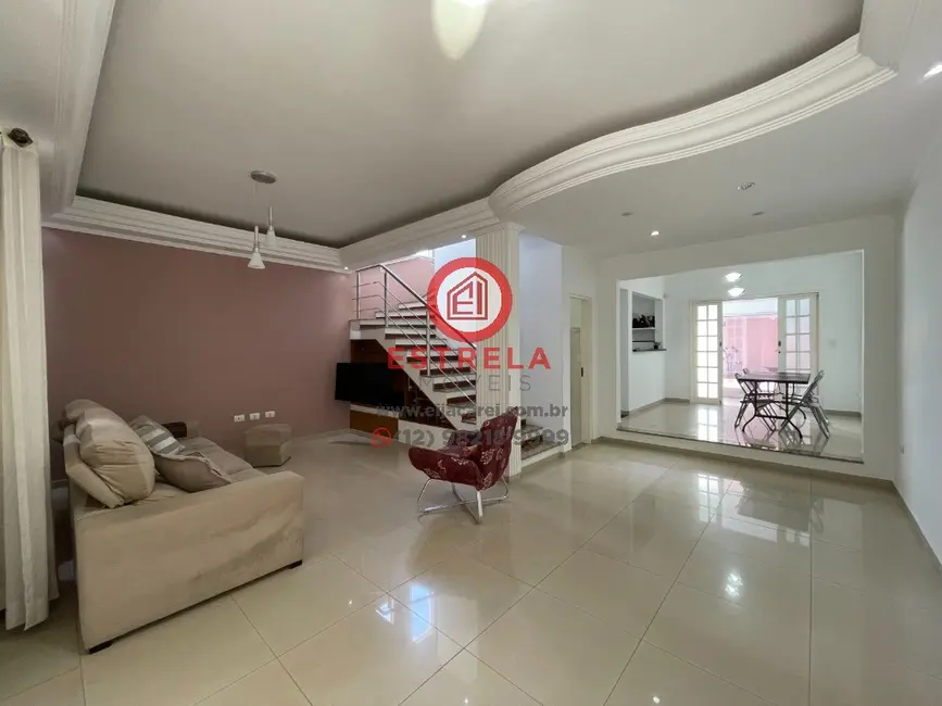 Foto 6 de Casa com 3 quartos à venda, 243m2 em Loteamento Villa Branca, Jacarei - SP