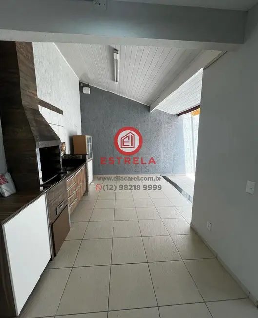 Foto 2 de Casa com 2 quartos à venda, 135m2 em Loteamento Villa Branca, Jacarei - SP