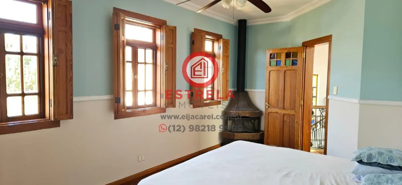 Foto 2 de Casa de Condomínio com 3 quartos à venda, 280m2 em Loteamento Villa Branca, Jacarei - SP