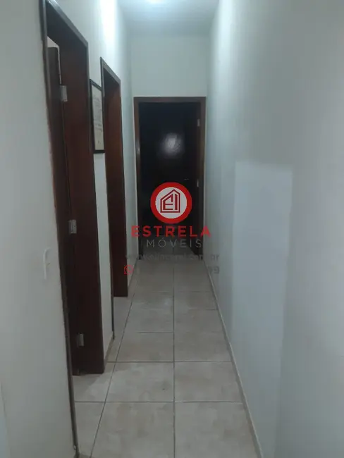 Foto 4 de Casa com 2 quartos à venda, 69m2 em Jardim Santa Marina, Jacarei - SP