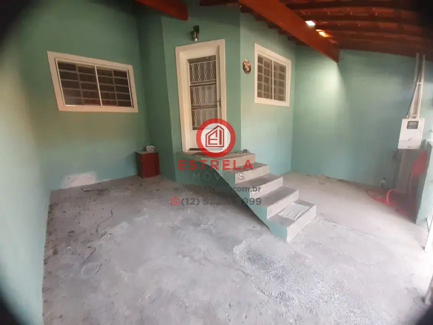 Foto 2 de Casa com 2 quartos à venda, 69m2 em Jardim Santa Marina, Jacarei - SP