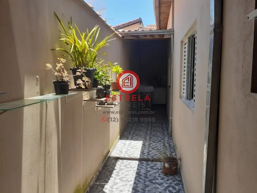 Foto 9 de Casa com 2 quartos à venda, 87m2 em Jardim Santa Marina, Jacarei - SP
