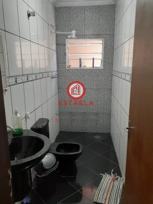 Foto 6 de Casa com 2 quartos à venda, 87m2 em Jardim Santa Marina, Jacarei - SP