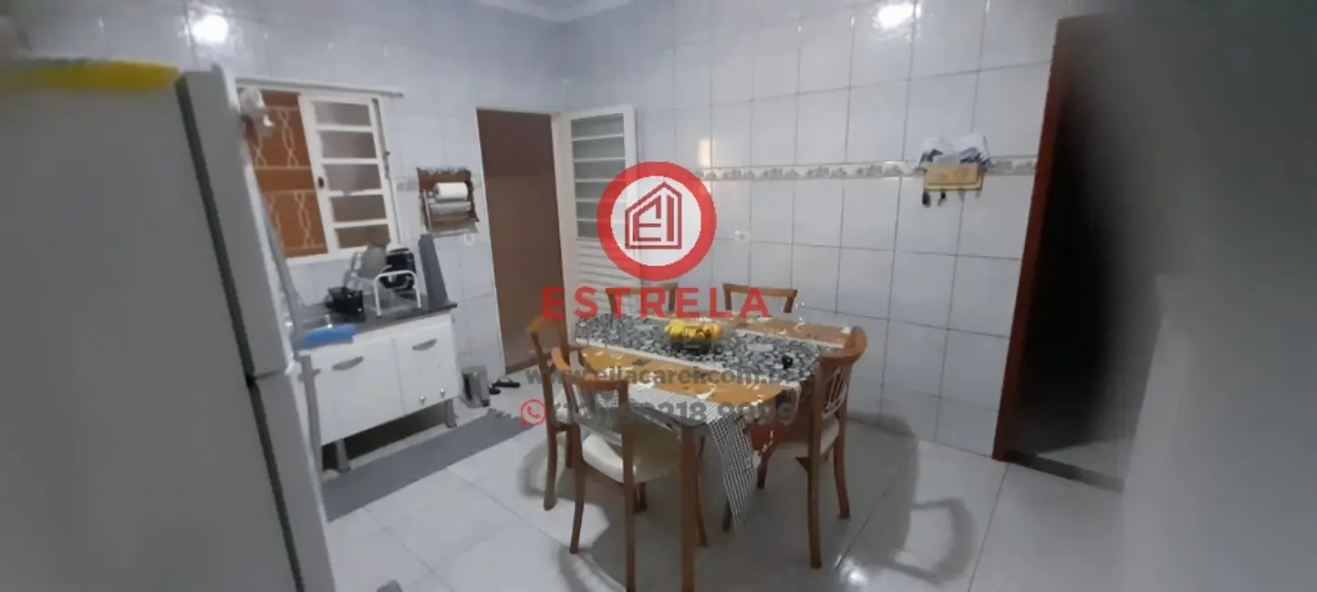 Foto 2 de Casa com 2 quartos à venda, 110m2 em Jardim Santa Marina, Jacarei - SP