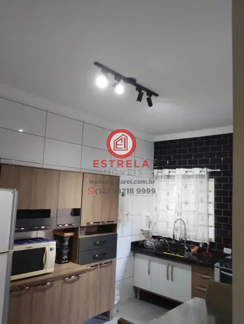 Foto 9 de Casa com 2 quartos à venda, 140m2 em Parque dos Príncipes, Jacarei - SP