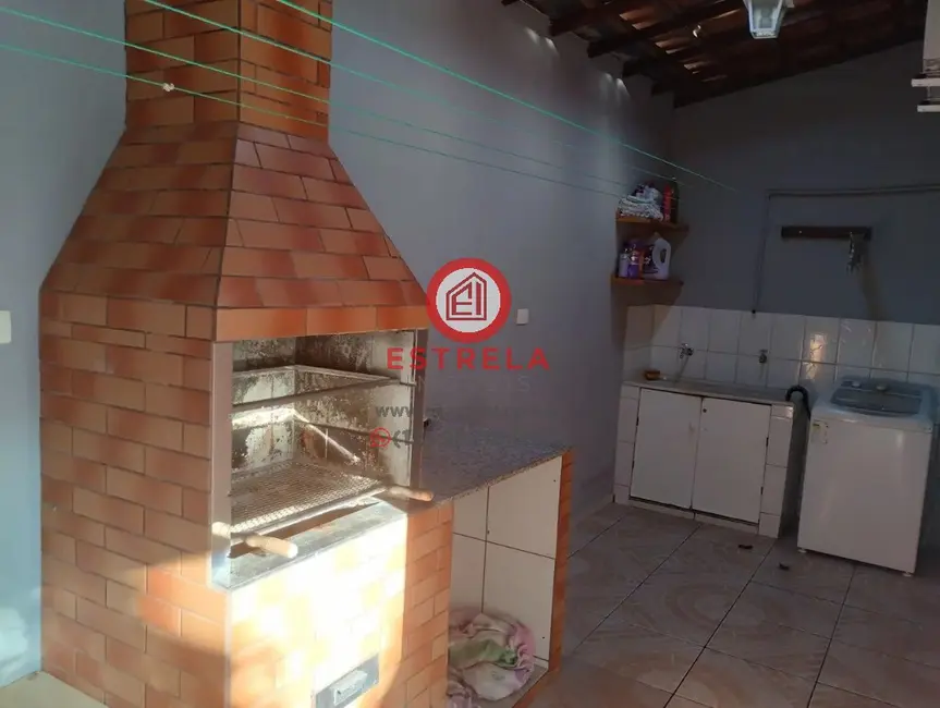 Foto 3 de Casa com 2 quartos à venda, 140m2 em Parque dos Príncipes, Jacarei - SP