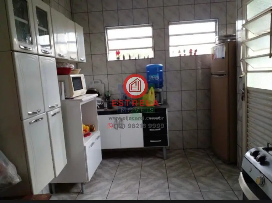 Foto 2 de Casa com 2 quartos à venda, 178m2 em Jardim Flórida, Jacarei - SP