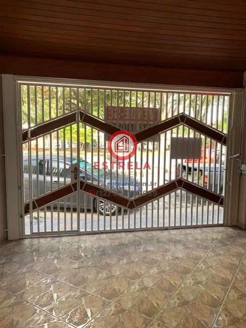 Foto 4 de Casa com 4 quartos à venda, 222m2 em Jardim Liberdade, Jacarei - SP