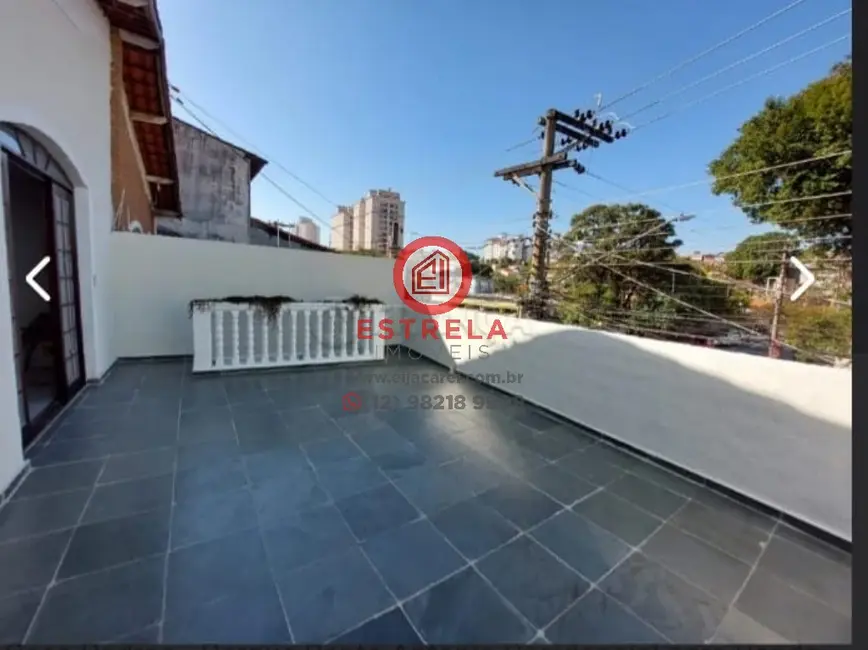 Foto 9 de Casa com 3 quartos à venda, 116m2 em Parque Santo Antônio, Jacarei - SP