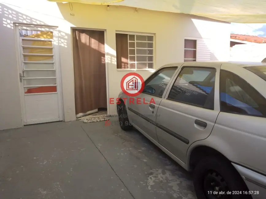 Foto 8 de Casa com 1 quarto à venda, 150m2 em Conjunto Residencial Araucária, Jacarei - SP