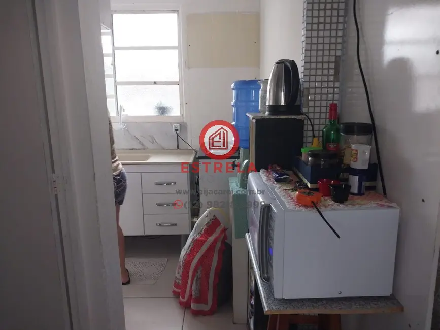 Foto 2 de Casa com 1 quarto à venda, 150m2 em Conjunto Residencial Araucária, Jacarei - SP