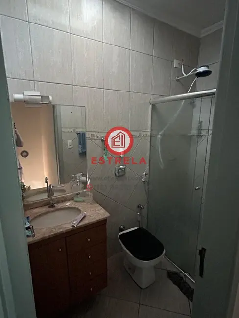 Foto 6 de Casa com 3 quartos à venda, 140m2 em Jardim Califórnia, Jacarei - SP