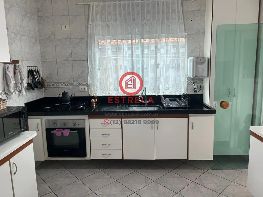 Foto 9 de Casa com 3 quartos à venda, 140m2 em Jardim Califórnia, Jacarei - SP