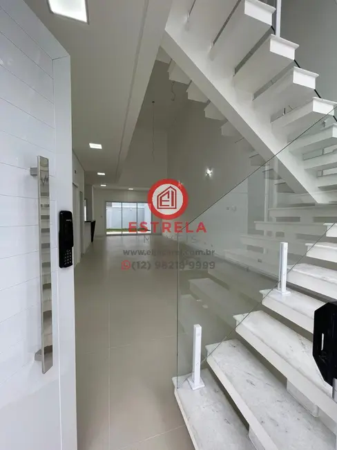 Foto 5 de Casa com 3 quartos à venda, 243m2 em Loteamento Villa Branca, Jacarei - SP