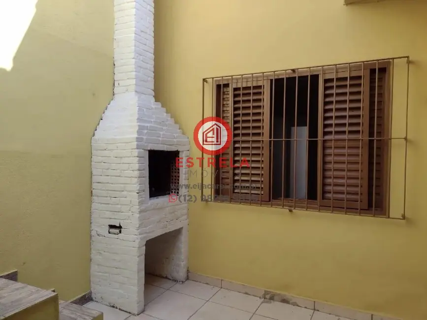 Foto 2 de Casa com 2 quartos à venda, 125m2 em Parque Itamarati, Jacarei - SP