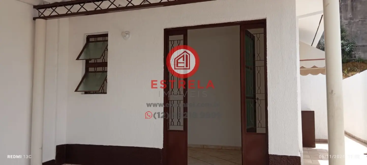 Foto 4 de Casa com 2 quartos à venda, 117m2 em Parque Califórnia, Jacarei - SP