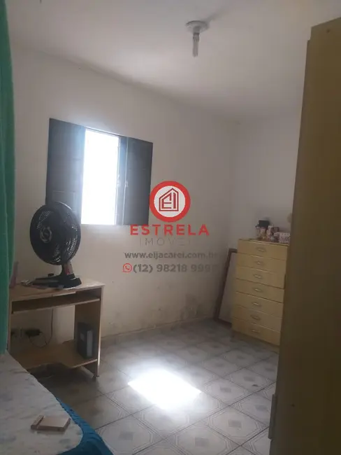 Foto 2 de Casa com 2 quartos à venda, 80m2 em Jardim Emília, Jacarei - SP