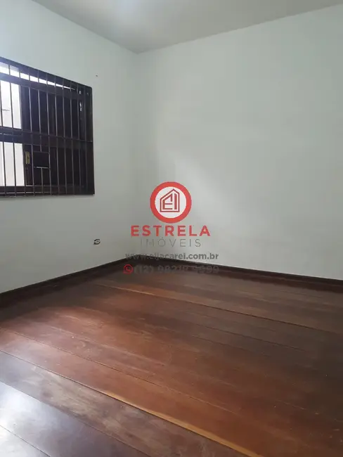 Foto 8 de Casa com 2 quartos à venda, 190m2 em Jardim Emília, Jacarei - SP