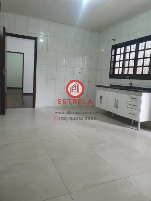 Foto 4 de Casa com 2 quartos à venda, 190m2 em Jardim Emília, Jacarei - SP