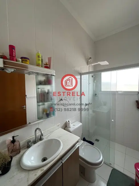 Foto 3 de Casa de Condomínio com 3 quartos à venda, 240m2 em Loteamento Villa Branca, Jacarei - SP