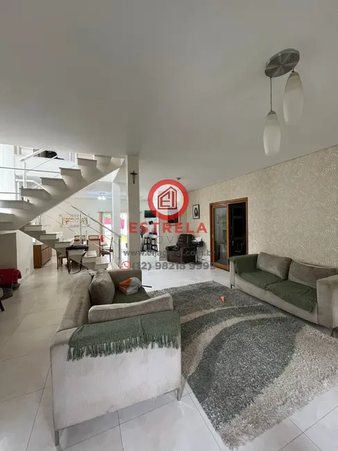 Foto 9 de Casa de Condomínio com 3 quartos à venda, 240m2 em Loteamento Villa Branca, Jacarei - SP