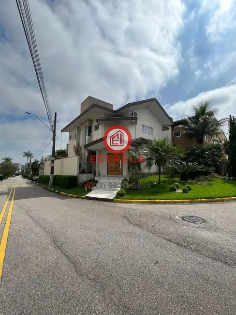Foto 7 de Casa de Condomínio com 3 quartos à venda, 240m2 em Loteamento Villa Branca, Jacarei - SP