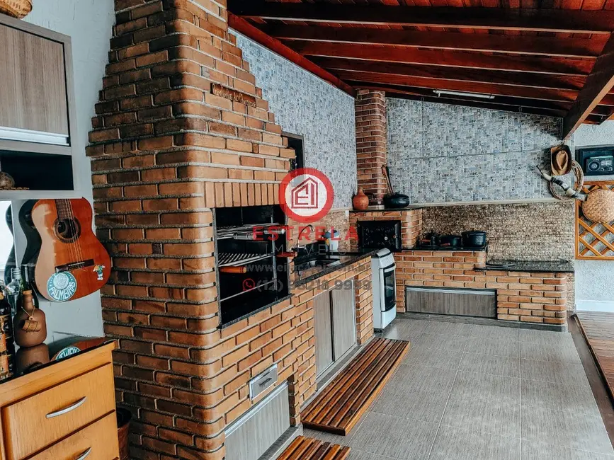 Foto 3 de Casa com 4 quartos à venda, 100m2 em Loteamento Villa Branca, Jacarei - SP