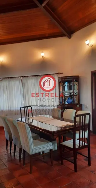 Foto 9 de Chácara com 3 quartos à venda e para alugar, 400m2 em Chácaras Condomínio Recanto Pássaros II, Jacarei - SP