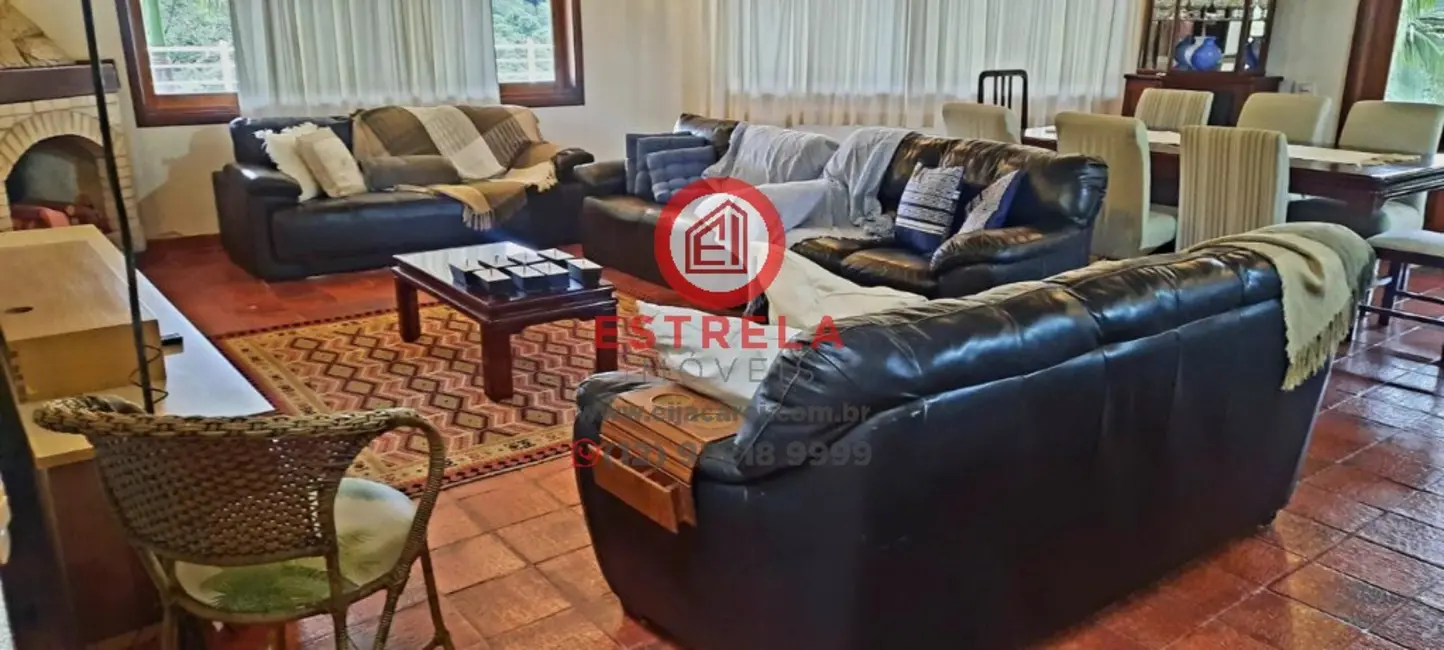 Foto 8 de Chácara com 3 quartos à venda e para alugar, 400m2 em Chácaras Condomínio Recanto Pássaros II, Jacarei - SP