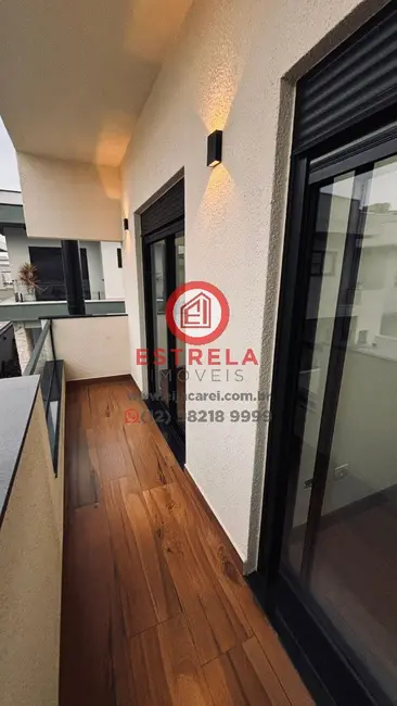 Foto 2 de Casa com 7 quartos à venda, 226m2 em Jardim Jacinto, Jacarei - SP