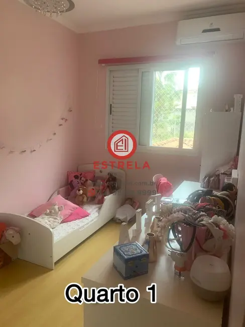 Casa de Condomínio com 3 quartos à venda, 130m2 em Cidade Jardim, Jacarei - SP - imagem 9 Foto 9 de Casa de Condomínio com 3 quartos à venda, 130m2 em Cidade Jardim, Jacarei - SP