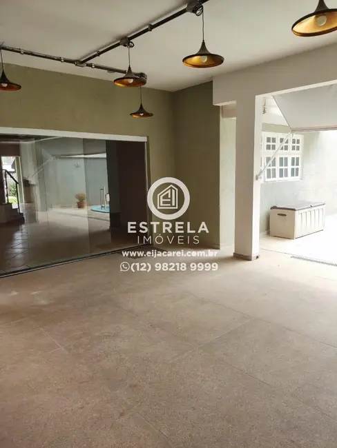 Foto 3 de Casa de Condomínio com 4 quartos à venda, 280m2 em Loteamento Villa Branca, Jacarei - SP