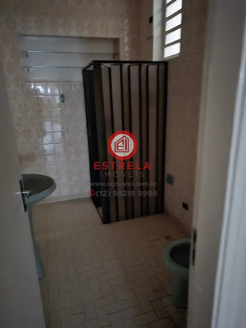 Foto 8 de Casa com 3 quartos à venda e para alugar, 200m2 em Centro, Jacarei - SP