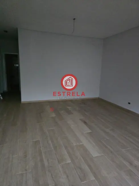 Foto 4 de Casa com 3 quartos à venda e para alugar, 200m2 em Centro, Jacarei - SP